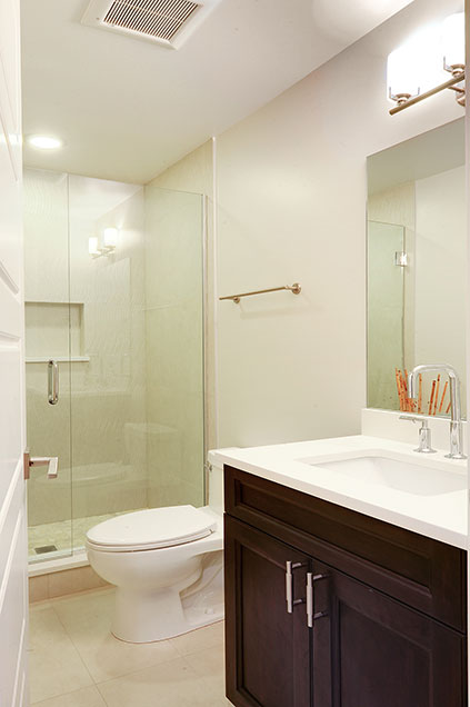 1206-Raleigh-Glenview - Basement-Bathroom - Globex Developments Custom Homes