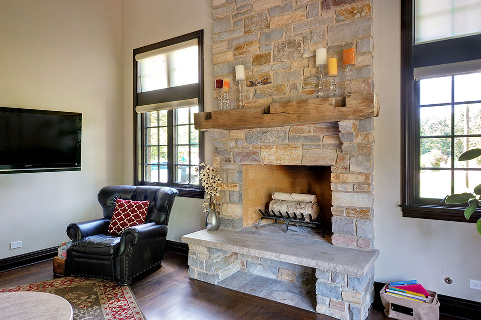 316-Luthin-Oak-Brook - Family-Room-Fireplace - Globex Developments Custom Homes