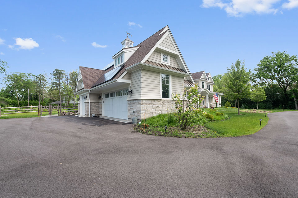 Northfield-Custom-Home-101 - Front Elevation Side View - Globex Developments Custom Homes