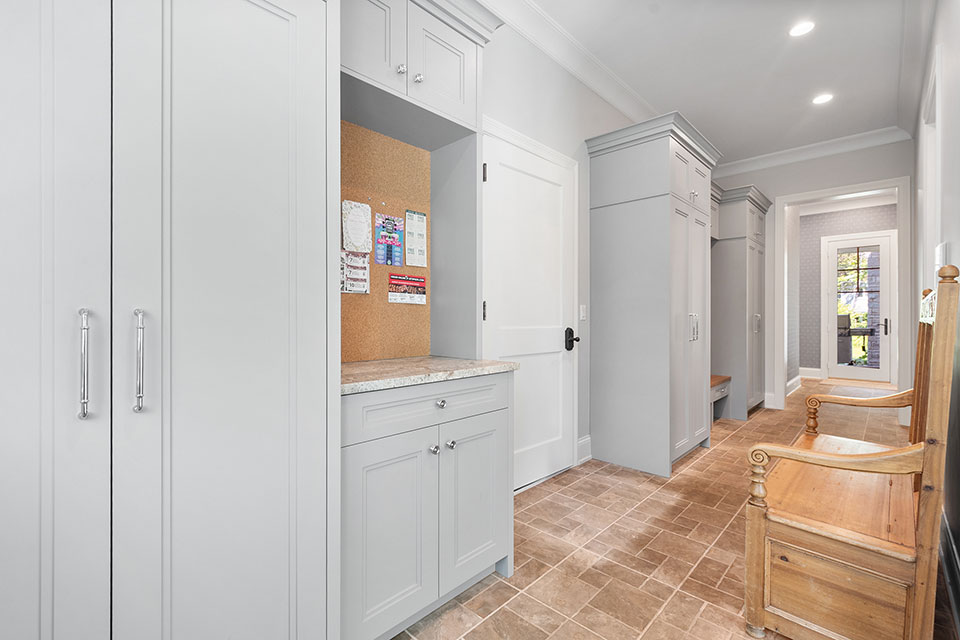 Northfield-Custom-Home-101 - Mudroom - Globex Developments Custom Homes