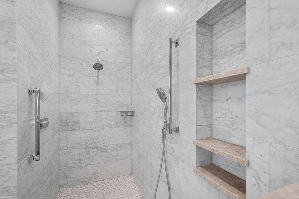 Northfield-Custom-Home-101 - Shower - Globex Developments Custom Homes